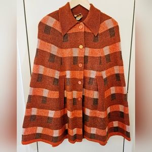 Vintage Californian Women's Knitwear Shawl